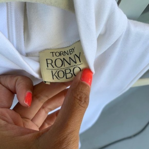 Torn by Ronny Kobo Heidi WHITE TIMELESS Peplum top - Picture 3 of 4